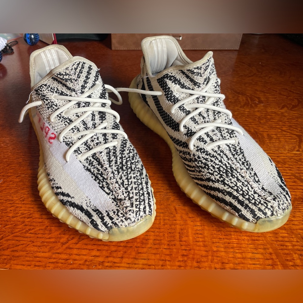 Yeezy 350 Zebra